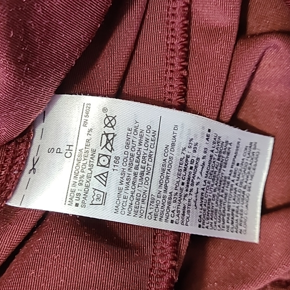 NWOT Old Navy women's S red velour jumpsuit - Picture 9 of 9